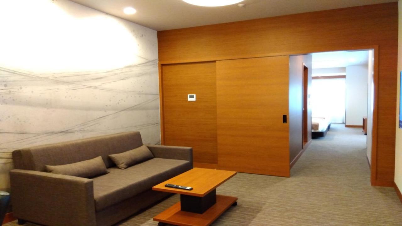 Odysis Suites Osaka Airport Hotel Ідзумі-Сано Екстер'єр фото