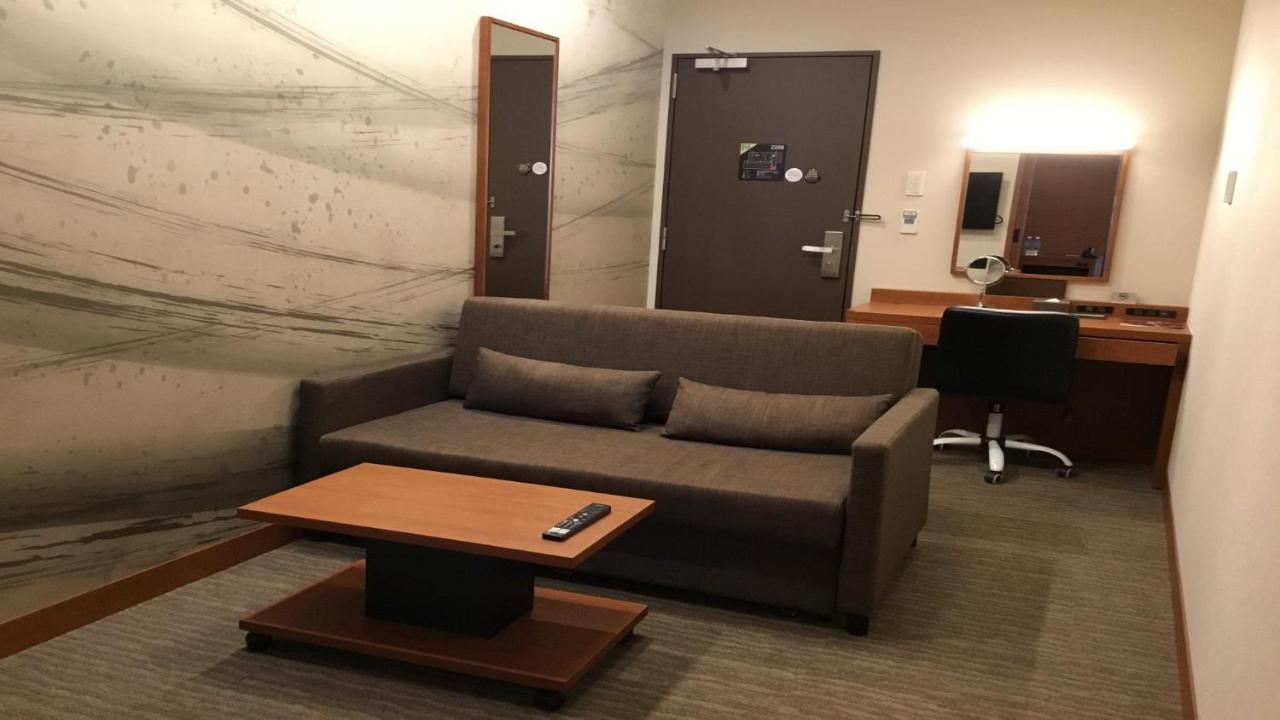 Odysis Suites Osaka Airport Hotel Ідзумі-Сано Екстер'єр фото